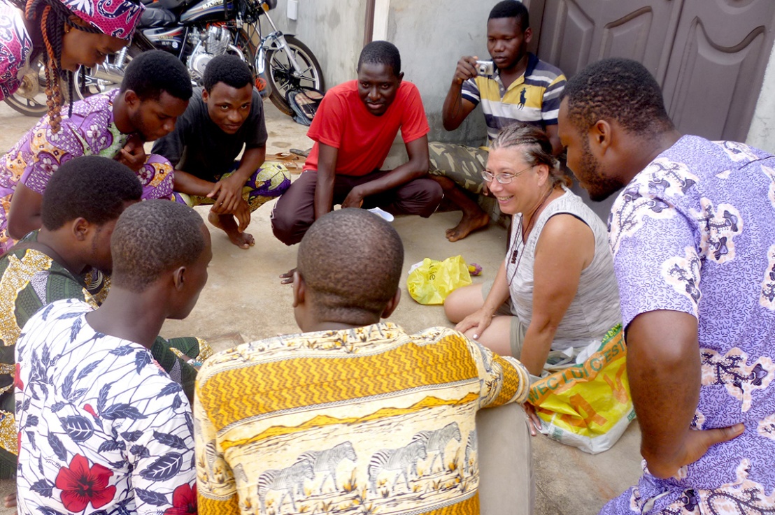 L’Association OPS au Bénin: Agnès Guyennon effectue sa deuxième mission de Bénévola à Porto-Novo.