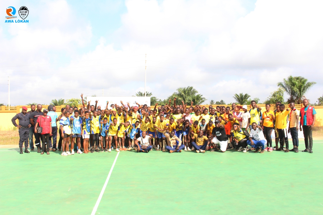 Camp local Alley-Oop Africa : 14 jeunes outillé.e.s aux compétences sur le genre, l’inclusion sociale et la santé dans et par le sport grâce au projet Awa Lôkan.